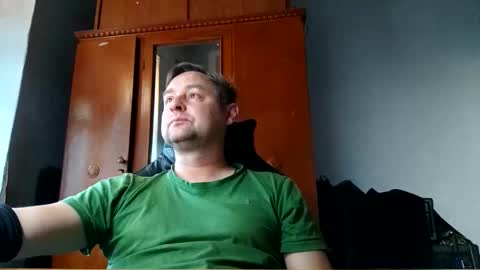 Snapshot of _lastjedi_ chatting on 11/25/25, 11:32 OBI-WAN online show from 11/25/25, 11:32