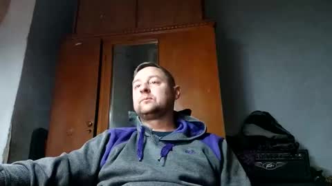 Snapshot of _lastjedi_ chatting on 11/30/25, 12:42 OBI-WAN online show from 11/30/25, 12:42