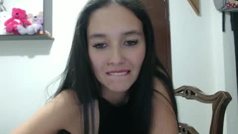 Lauren 3 online show from 12/04/25, 06:23