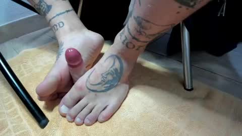 Layne online show from 04/19/26, 09:28