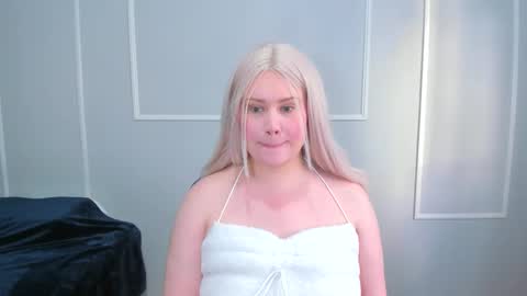 leana online show from 11/27/25, 01:13