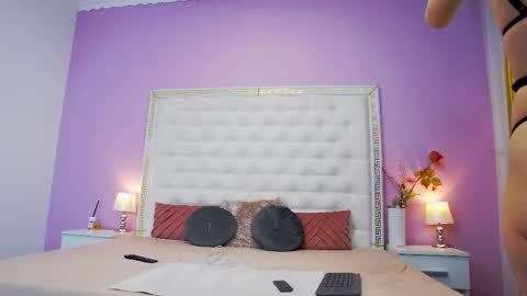 Lena Paul online show from 10/06/25, 04:10