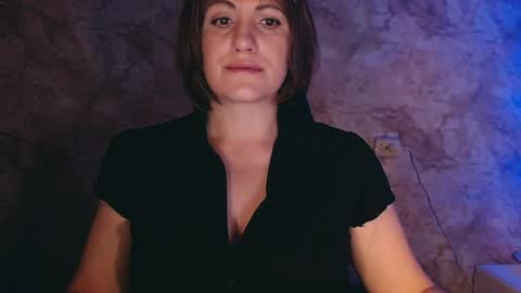 Snapshot of _letty_ chatting on 12/19/24, 08:44 Letty online show from 12/19/24, 08:44