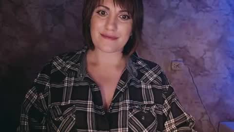 Snapshot of _letty_ chatting on 12/21/24, 12:31 Letty online show from 12/21/24, 12:31