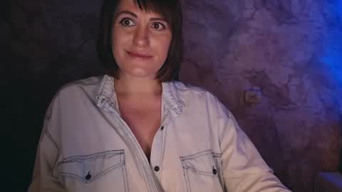 Snapshot of _letty_ chatting on 01/12/25, 02:14 Letty online show from 01/12/25, 02:14