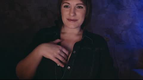 Snapshot of _letty_ chatting on 02/27/25, 09:04 Letty online show from 02/27/25, 09:04