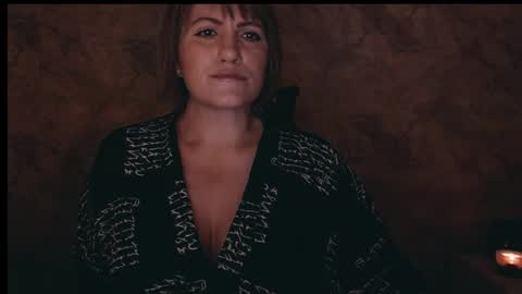 Snapshot of _letty_ chatting on 11/08/25, 11:47 Letty online show from 11/08/25, 11:47