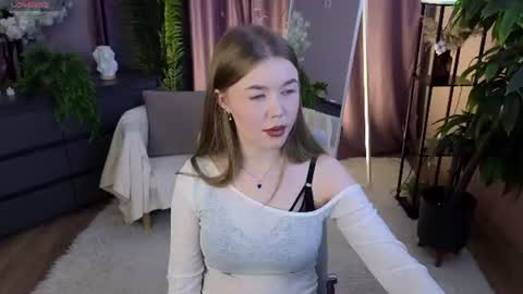 Snapshot of _liilcrystal_ chatting on 06/26/26, 07:07 _liilcrystal_ online show from 06/26/26, 07:07