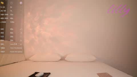 _lillilly_ online show from 05/06/26, 03:57