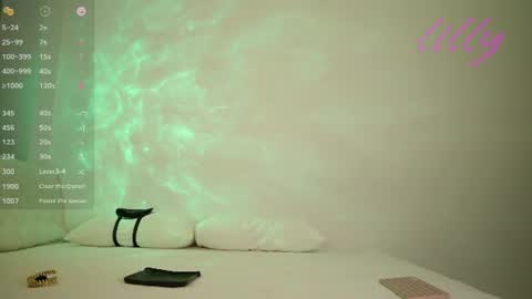 _lillilly_ online show from 06/22/26, 04:42