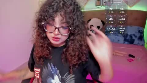 Liily online show from 11/18/25, 06:56