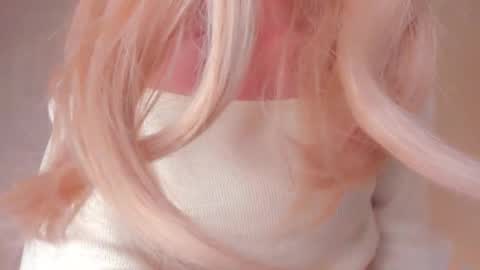 Lilou online show from 11/26/25, 07:59