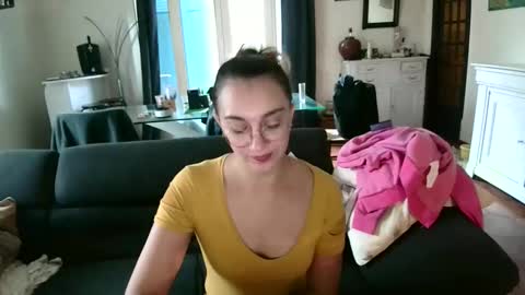 Snapshot of _little_blake chatting on 10/29/25, 09:44 _little_blake online show from 10/29/25, 09:44