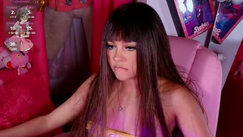 _little_glrl_ online show from 09/15/25, 08:36