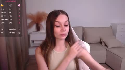 Amelia                        online show from 10/15/25, 09:15