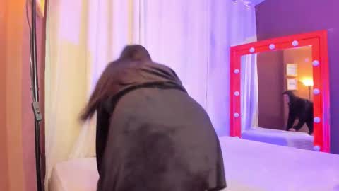 Ivy 3 online show from 02/23/26, 07:33