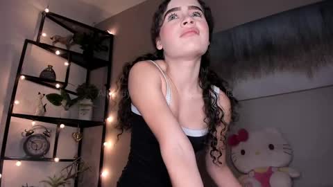 Snapshot of _littlelia chatting on 02/21/25, 04:05 Anna online show from 02/21/25, 04:05