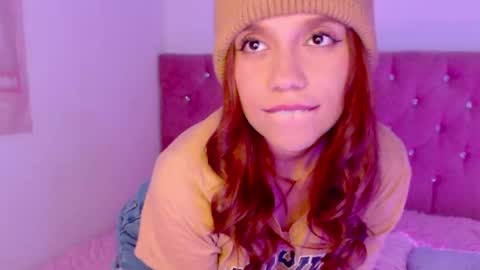 Sofia 3 online show from 02/17/25, 11:42