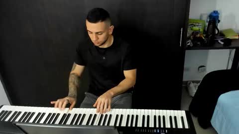 logan online show from 10/10/25, 12:42