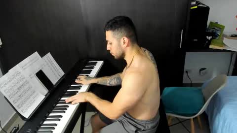 logan online show from 12/22/25, 02:08