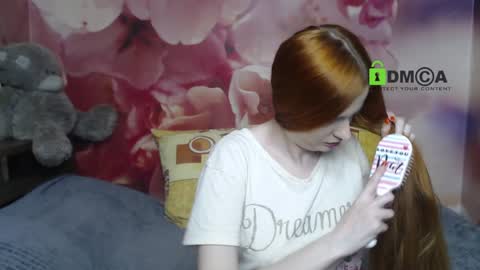 Snapshot of _lonelycat_ chatting on 01/09/25, 08:03 Katya online show from 01/09/25, 08:03