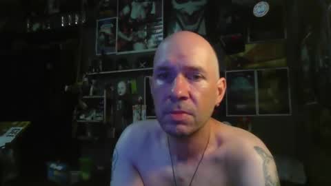 That guy online show from 09/10/25, 05:35