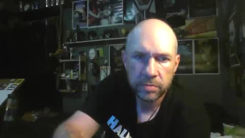 That guy online show from 10/09/25, 04:32