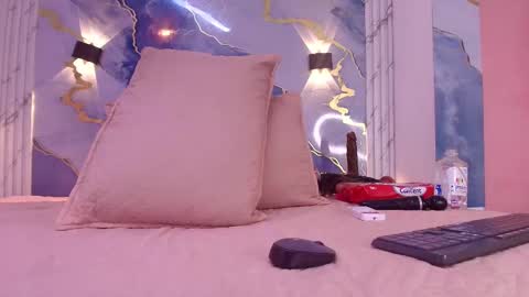 Snapshot of _lorrayne_ chatting on 11/01/25, 12:07 Lorrayne online show from 11/01/25, 12:07