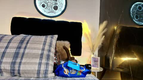 Lorrayne online show from 04/08/26, 12:05