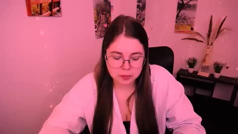 Snapshot of _lovely_mary chatting on 09/20/25, 11:11 Mary online show from 09/20/25, 11:11