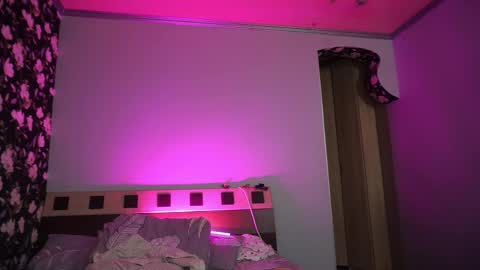 Lovely  online show from 04/23/26, 04:31