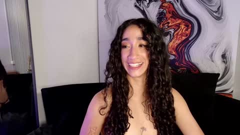 Snapshot of _luna_dupont_ chatting on 01/31/25, 03:52  Luna  online show from 01/31/25, 03:52