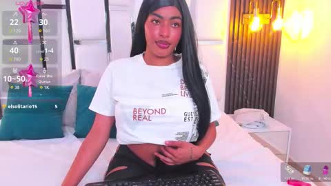 _luna_rossee_ online show from 02/18/26, 09:33