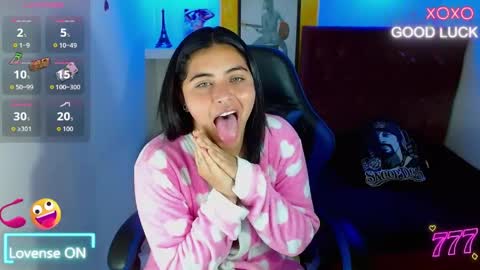 Snapshot of _luna_torres chatting on 05/12/26, 02:25 luna torres online show from 05/12/26, 02:25