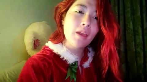 Snapshot of _lunaa__ chatting on 12/31/24, 04:16 _lunaa__ online show from 12/31/24, 04:16