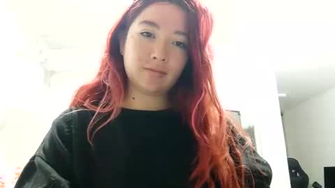 Snapshot of _lunaa__ chatting on 02/28/25, 02:09 _lunaa__ online show from 02/28/25, 02:09