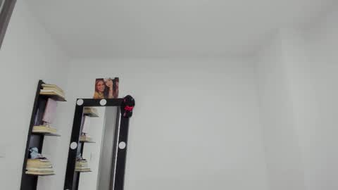 Luna online show from 01/13/26, 09:53