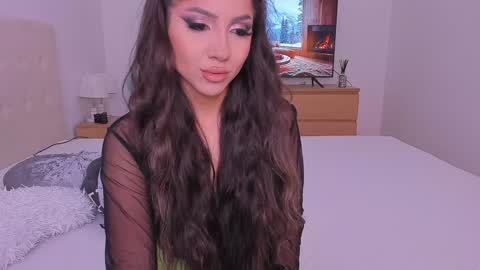 Lynna online show from 01/23/25, 10:33