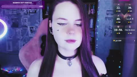Snapshot of _m_o_n_s_t_e_r_e_n_e_r_g_y_ chatting on 05/27/26, 04:48 Mia online show from 05/27/26, 04:48