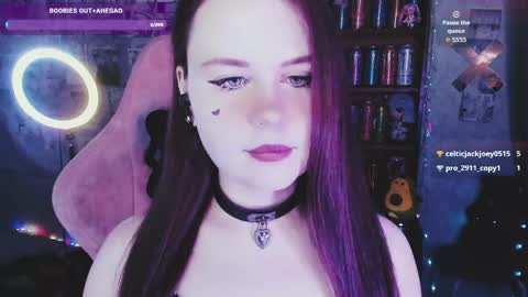 Snapshot of _m_o_n_s_t_e_r_e_n_e_r_g_y_ chatting on 05/29/26, 05:55 Mia online show from 05/29/26, 05:55
