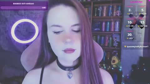 Snapshot of _m_o_n_s_t_e_r_e_n_e_r_g_y_ chatting on 07/12/26, 12:23 Mia online show from 07/12/26, 12:23