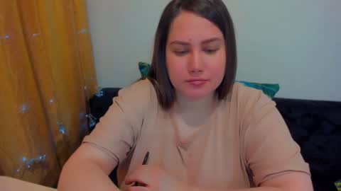 Snapshot of _madalexa_ chatting on 12/12/24, 07:15 Alexa online show from 12/12/24, 07:15