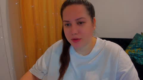 Snapshot of _madalexa_ chatting on 12/27/24, 09:00 Alexa online show from 12/27/24, 09:00