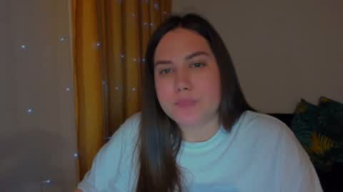 Snapshot of _madalexa_ chatting on 01/17/25, 10:23 Alexa online show from 01/17/25, 10:23