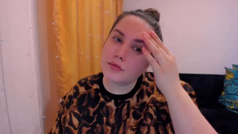 Snapshot of _madalexa_ chatting on 02/04/25, 03:26 Alexa online show from 02/04/25, 03:26