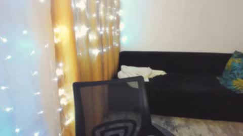 Snapshot of _madalexa_ chatting on 09/09/25, 09:03 Alexa online show from 09/09/25, 09:03