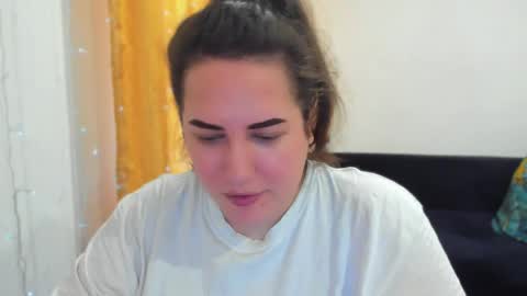 Snapshot of _madalexa_ chatting on 04/22/26, 11:56 Alexa online show from 04/22/26, 11:56