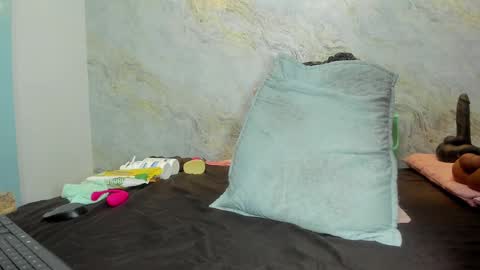 Maddy online show from 02/20/25, 12:04