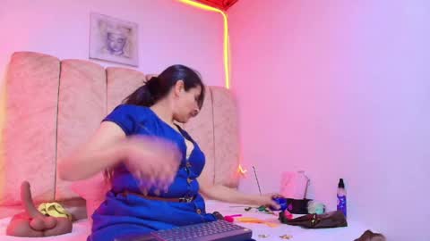_marcela__ online show from 04/13/26, 11:16