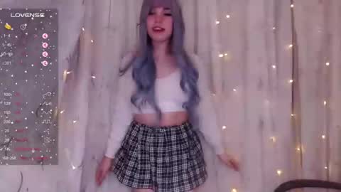 Kira online show from 02/11/25, 07:23